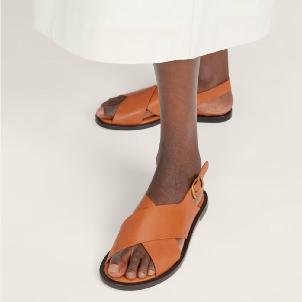 Everlane The City Crossover Sandal Desert Tan - Picture 1 of 6